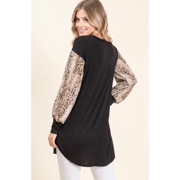 Black Snake Print Long Sleeve Top - Picture 5 of 7